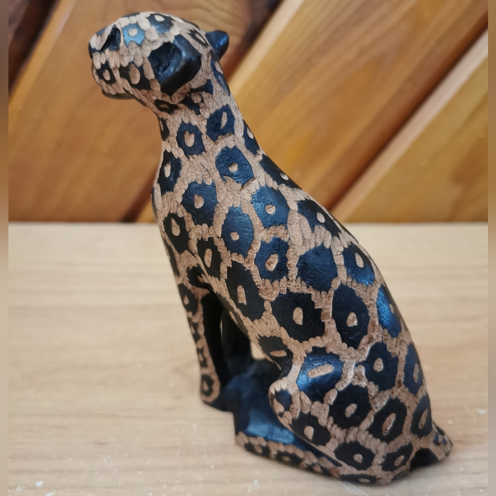Handcarved Leopard - Picture 4 of 6